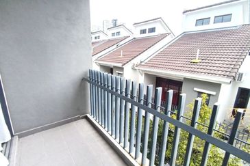 Crescent Park Townvilla