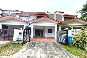 Ayu Lestari, Alam Nusantara