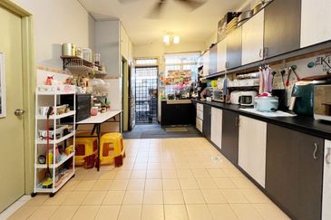 Jalan Setia Impian U13/5F