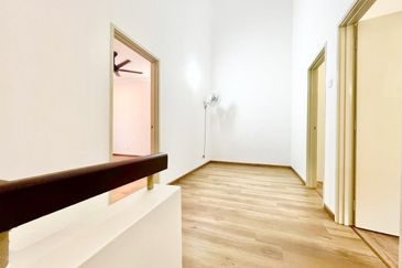 FACING OPEN💥FREEHOLD💥Double Storey Mutiara Damansara