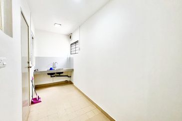 FACING OPEN💥FREEHOLD💥Double Storey Mutiara Damansara