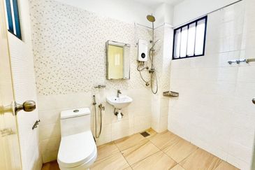 FACING OPEN💥FREEHOLD💥Double Storey Mutiara Damansara