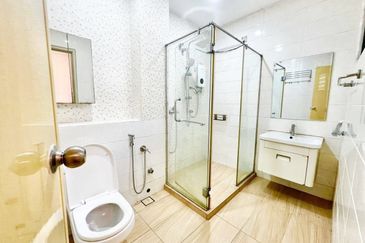 FACING OPEN💥FREEHOLD💥Double Storey Mutiara Damansara