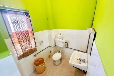 RENOVATED EXTENDED💥FULL LOAN💥2 Storey Terrace Taman Setiawangsa KL