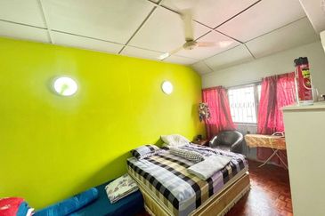 RENOVATED EXTENDED💥FULL LOAN💥2 Storey Terrace Taman Setiawangsa KL