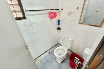 RENOVATED EXTENDED💥FULL LOAN💥2 Storey Terrace Taman Setiawangsa KL