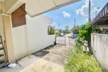 Bandar Baru Salak Tinggi