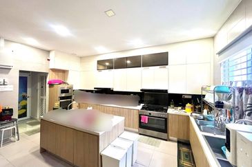 Jalan Puncak Setiawangsa 1 