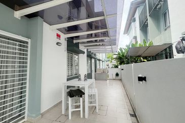 Parkfield Residences, Tropicana Heights