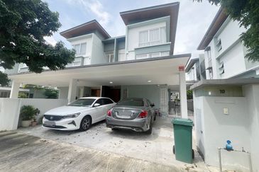 Parkfield Residences, Tropicana Heights