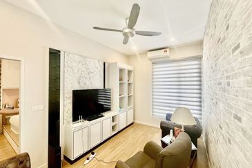 Parkfield Residences, Tropicana Heights