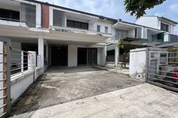 Pinggiran Sungai Buloh