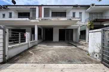 Pinggiran Sungai Buloh