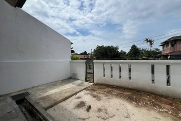 Pinggiran Sungai Buloh