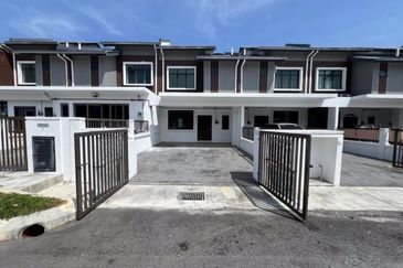 Iris @ Bandar Hillpark