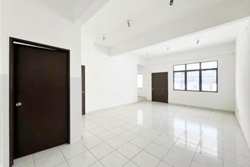 Iris @ Bandar Hillpark