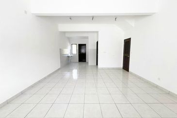 Iris @ Bandar Hillpark