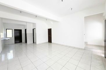 Iris @ Bandar Hillpark