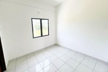 Iris @ Bandar Hillpark