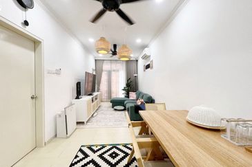 PR1MA Lakefront Homes