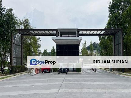 Renovated 3 Storey Superlink Terrace House Anggun 3, Rawang, Selangor, Bandar Country Homes