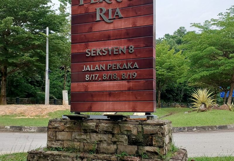 Seksyen 8, Kota Damansara