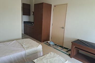 GOLFVIEW SER. AP'MENT/JANAVIEW CONDOTEL