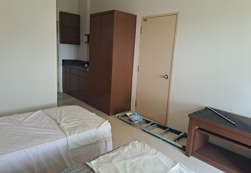 GOLFVIEW SER. AP'MENT/JANAVIEW CONDOTEL