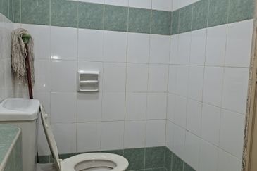 GOLFVIEW SER. AP'MENT/JANAVIEW CONDOTEL