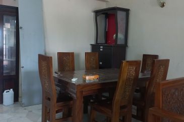 La Villas Condominium