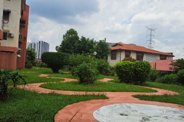 La Villas Condominium