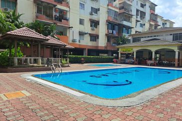 La Villas Condominium