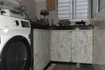 De Bayu Apartment @ Setia Alam