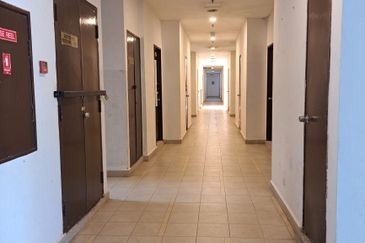 GOLFVIEW SER. AP'MENT/JANAVIEW CONDOTEL