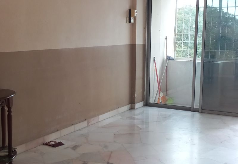 La Villas Condominium