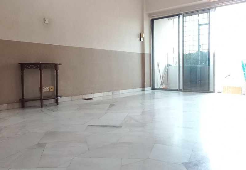 La Villas Condominium