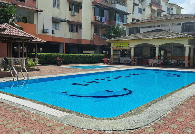 La Villas Condominium