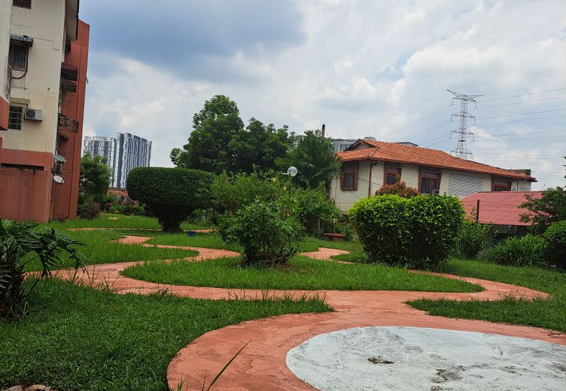 La Villas Condominium