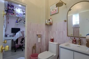 Double Storey Terrace in Taman Saujana Jati for Sale 