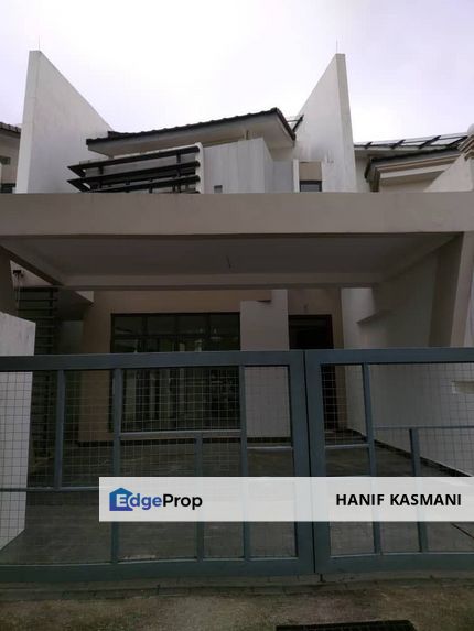 Laman Glenmarie, Shah Alam - 3 Storey House, Selangor, Glenmarie