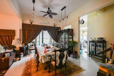 Jelutong Heights