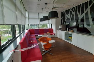 Corporate Office with MSC Status at The Horizon