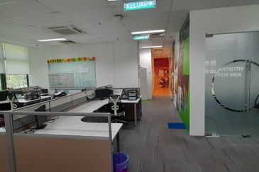 Corporate Office with MSC Status at The Horizon