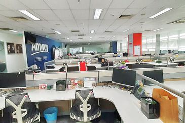 Corporate Office with MSC Status at The Horizon