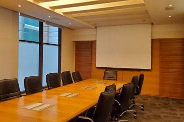 Ex-University College Complex at Cyber 4 Cyberjaya