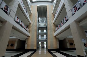 Ex-University College Complex at Cyber 4 Cyberjaya
