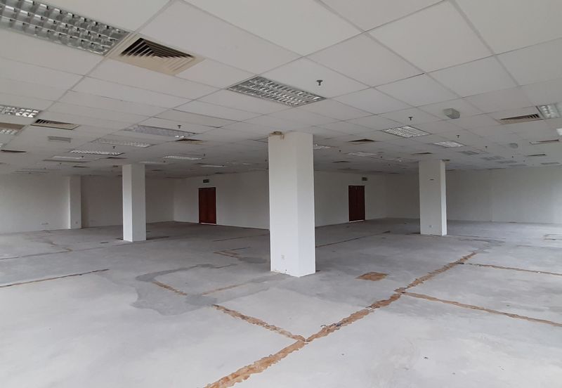 Cyberjaya En Bloc Office Complex for Rent