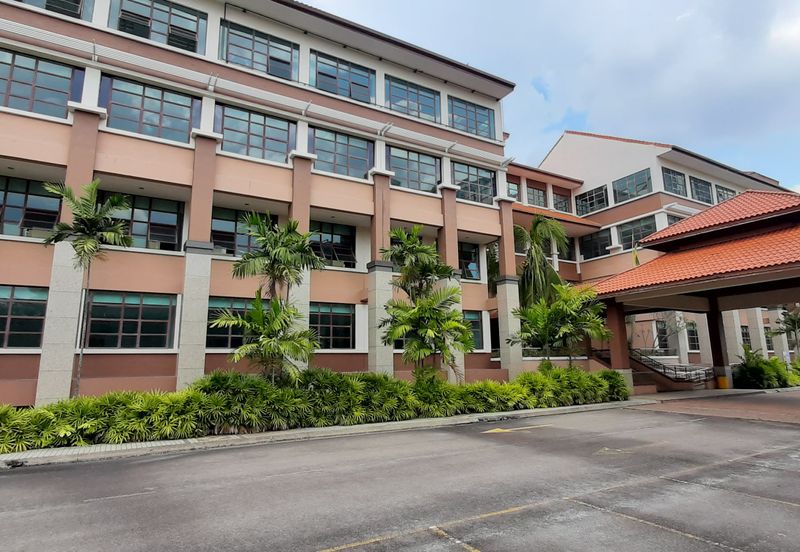 Cyberjaya En Bloc Office Complex for Rent