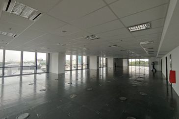 Mutiara Damansara Vacant Office Space, The Busteador