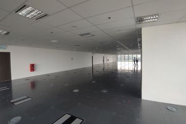 Mutiara Damansara Vacant Office Space, The Busteador